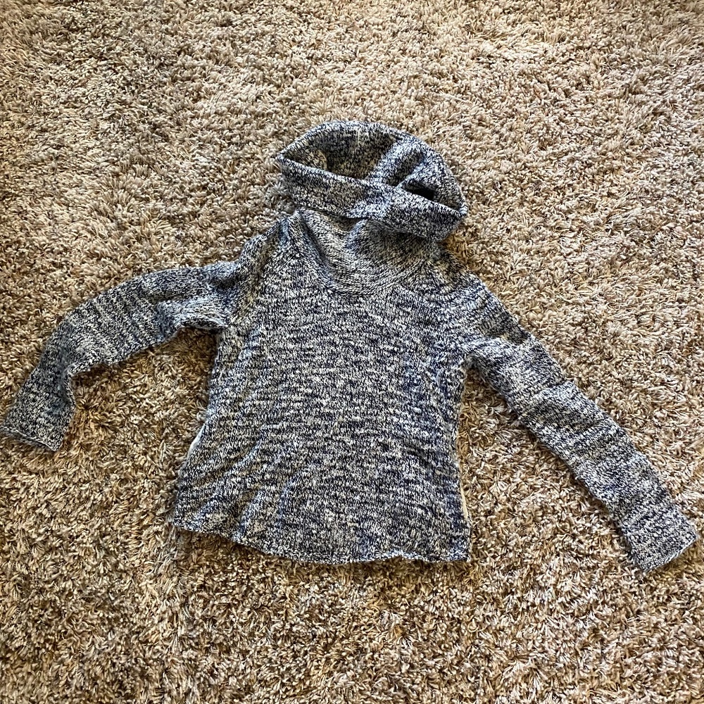 Banana Republic Merino Wool Sweater with pockets